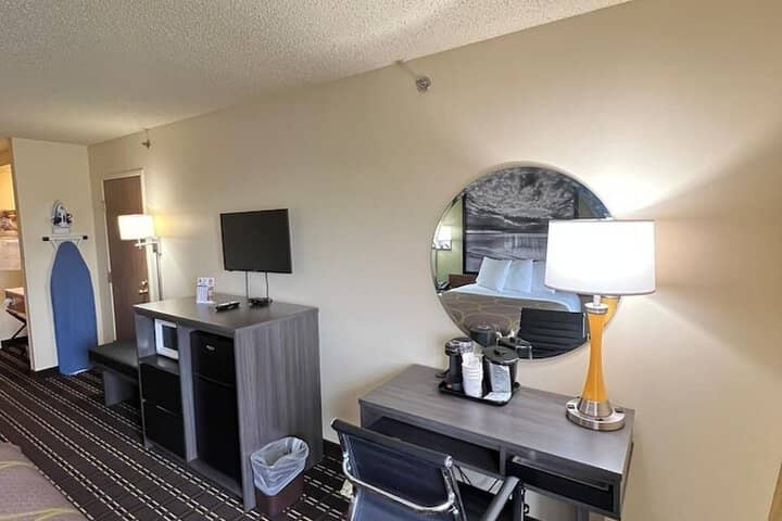 Room 12 of 44